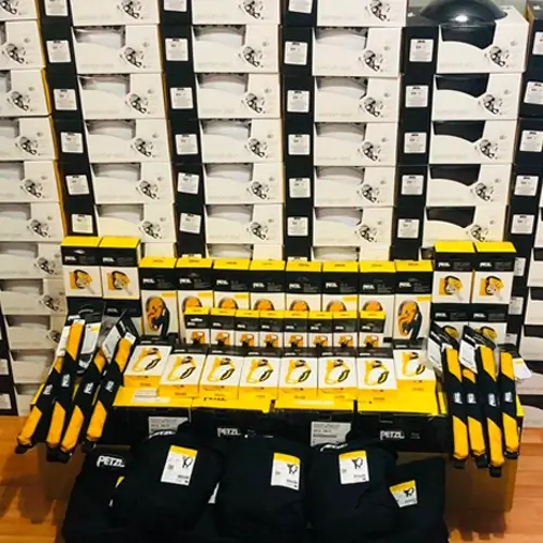 CLIMBING STORE