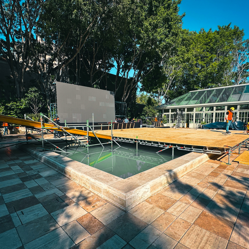 ESCENARIO FLOTANTE PARA CARRO
