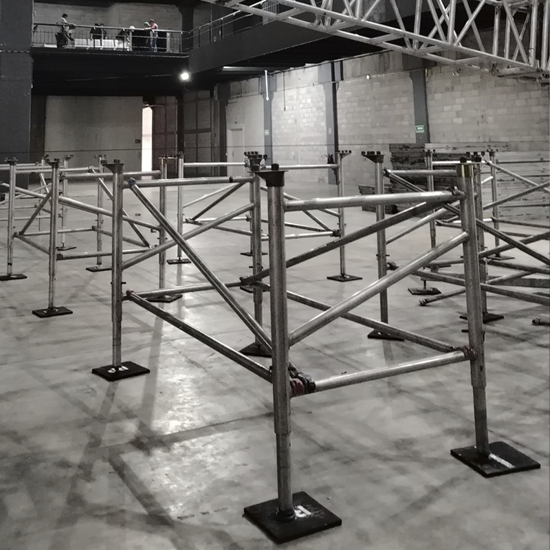 ESCENARIOS EN MEXICO, RENTA DE ESCENARIOS EN CANCÚN, RENTA DE TEMPLETES EN MEXICO, RENTA DE PLATAFORMA DECKS