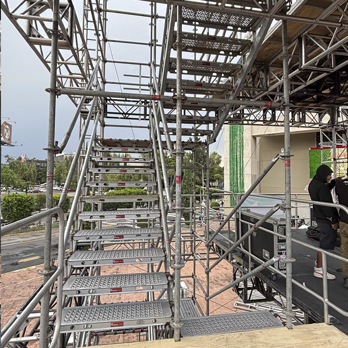 DISEÑAMOS TU ACTIVACIÓN DE MARCA A LA MEDIDA DE TU EVENTO, DIMENSIONES MODULABLES, HOSPITALITY DE SEGUNDO NIVEL PARA INVITADOS, DESCARGA EL CATÁLOGO