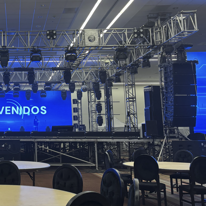 GROUND SUPPORTS, ESCENARIOS, HOSPITALITIES, LAYHER, MOTORES CM, TRUSSES CIRCULARES, RIGGING, RIGGERS ROLLING RISERS, CARPAS LOSBERGER, TELONES, KABUKI, TRUSSES DIFERENTES DIMENSIONES