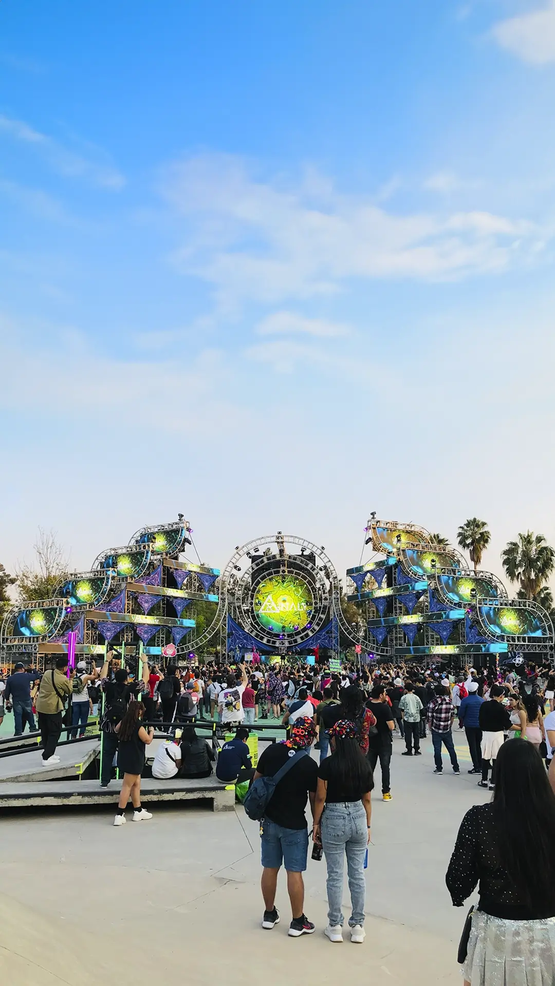 DESIGNS para activaciones de stand de festivales en mexico