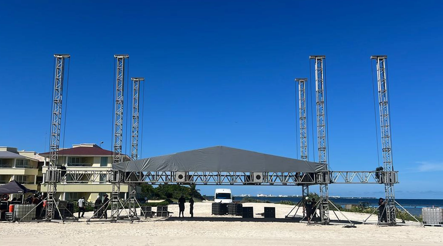 Ground support HD de 12x6 de 6 torres con lona gris de riggingplot Cancún